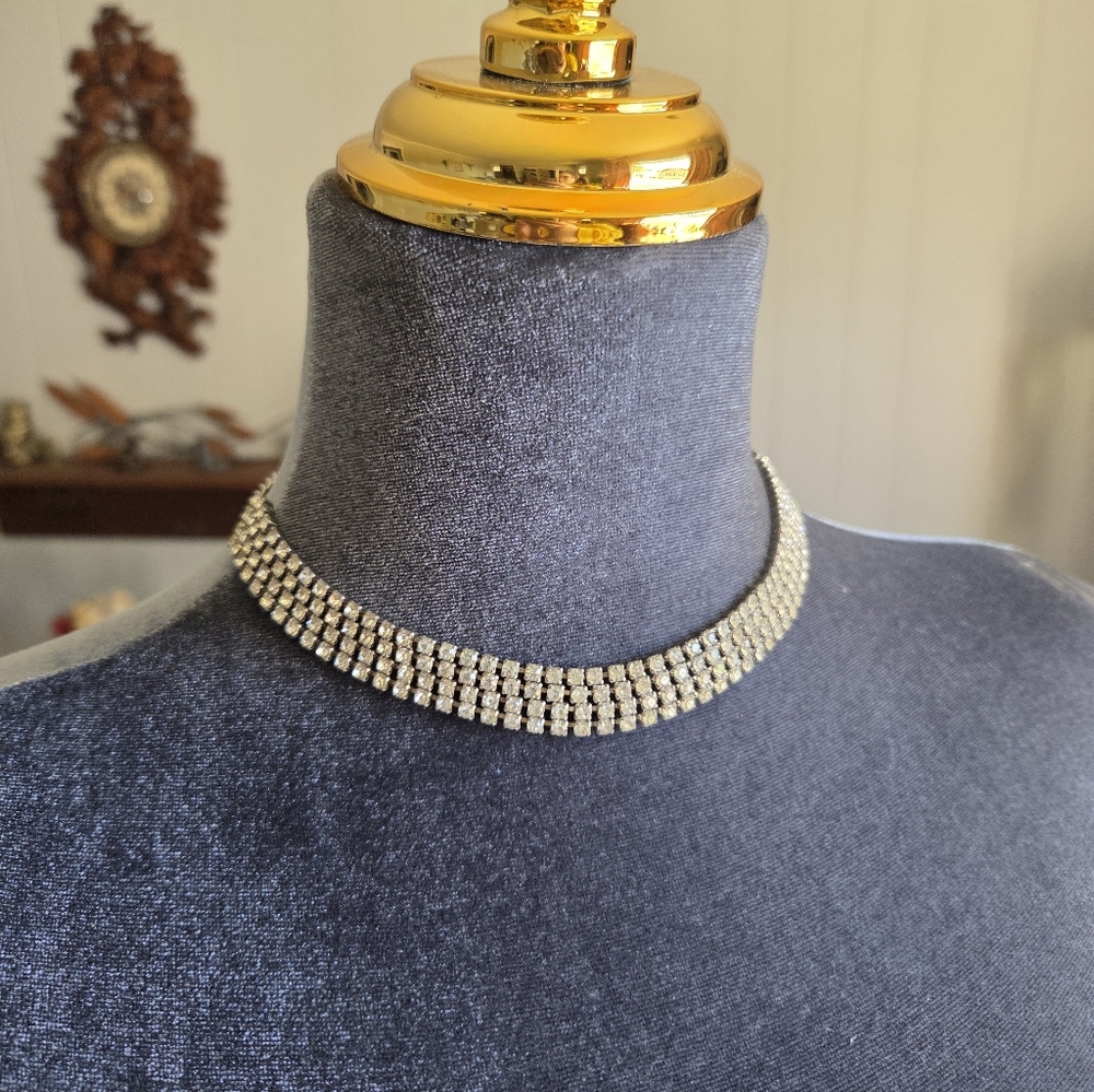 Vintage Rhinestone Necklace 18"